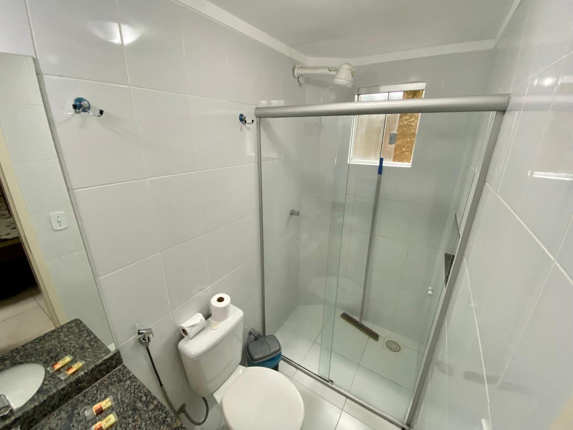 Di Roma Lacqua Caldas Novas Park 24H, Com Roupas De Cama E Banho 外观 照片